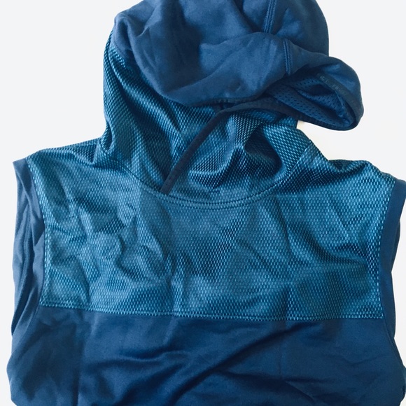 And 1 Basketball ๐ Hoodie Navy (M) - Picture 3 of 8